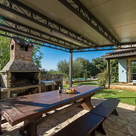 Villa Giselle *